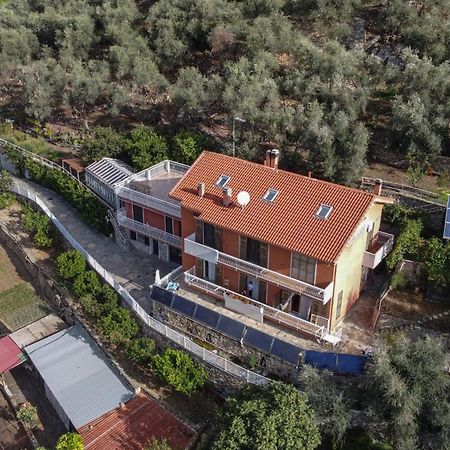 Agriturismo La Rocca San Bartolomeo Al Mare Exterior photo